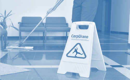 Servicio de mantenimiento de pisos con señalización Corpurano